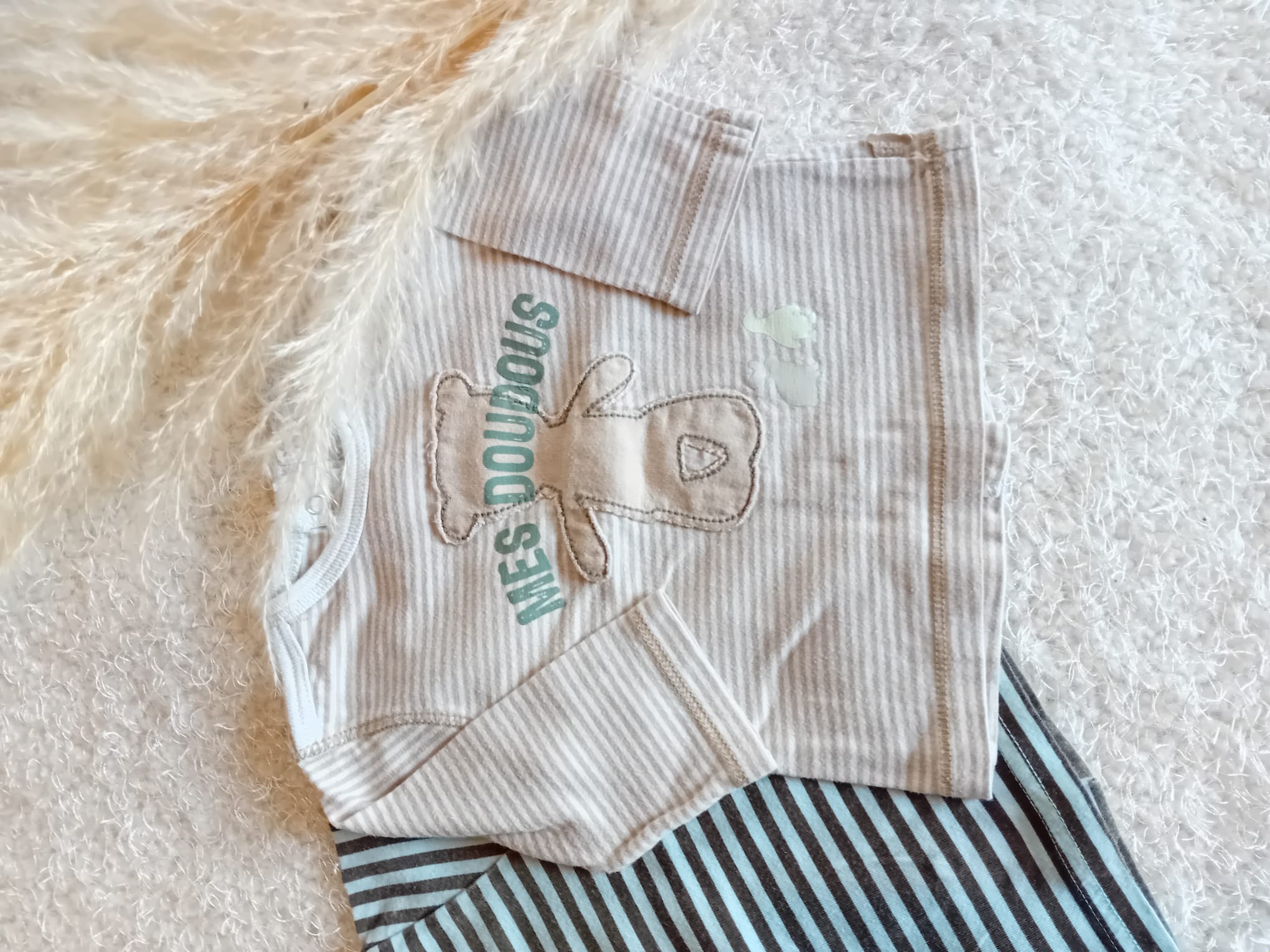 Lot se 2 T.shirts  2