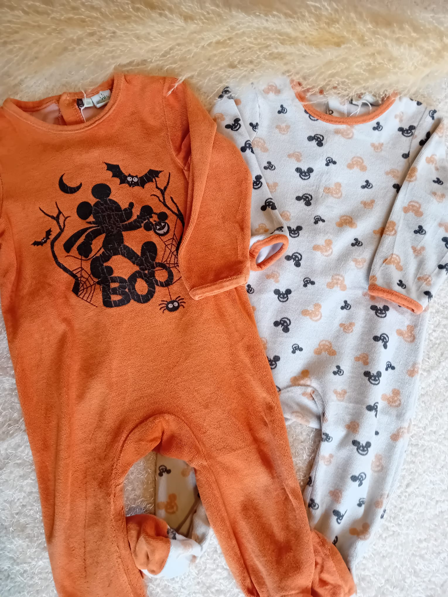 2 pyjamas Halloween  2