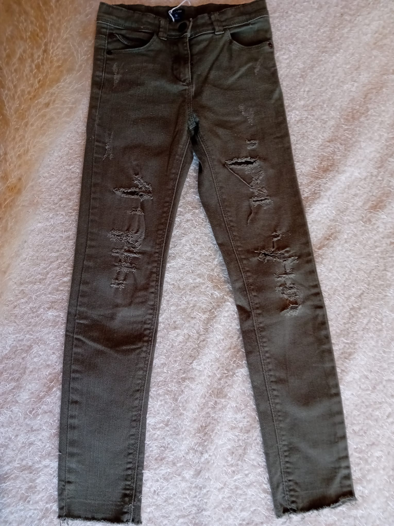 Jeans effet troué  2